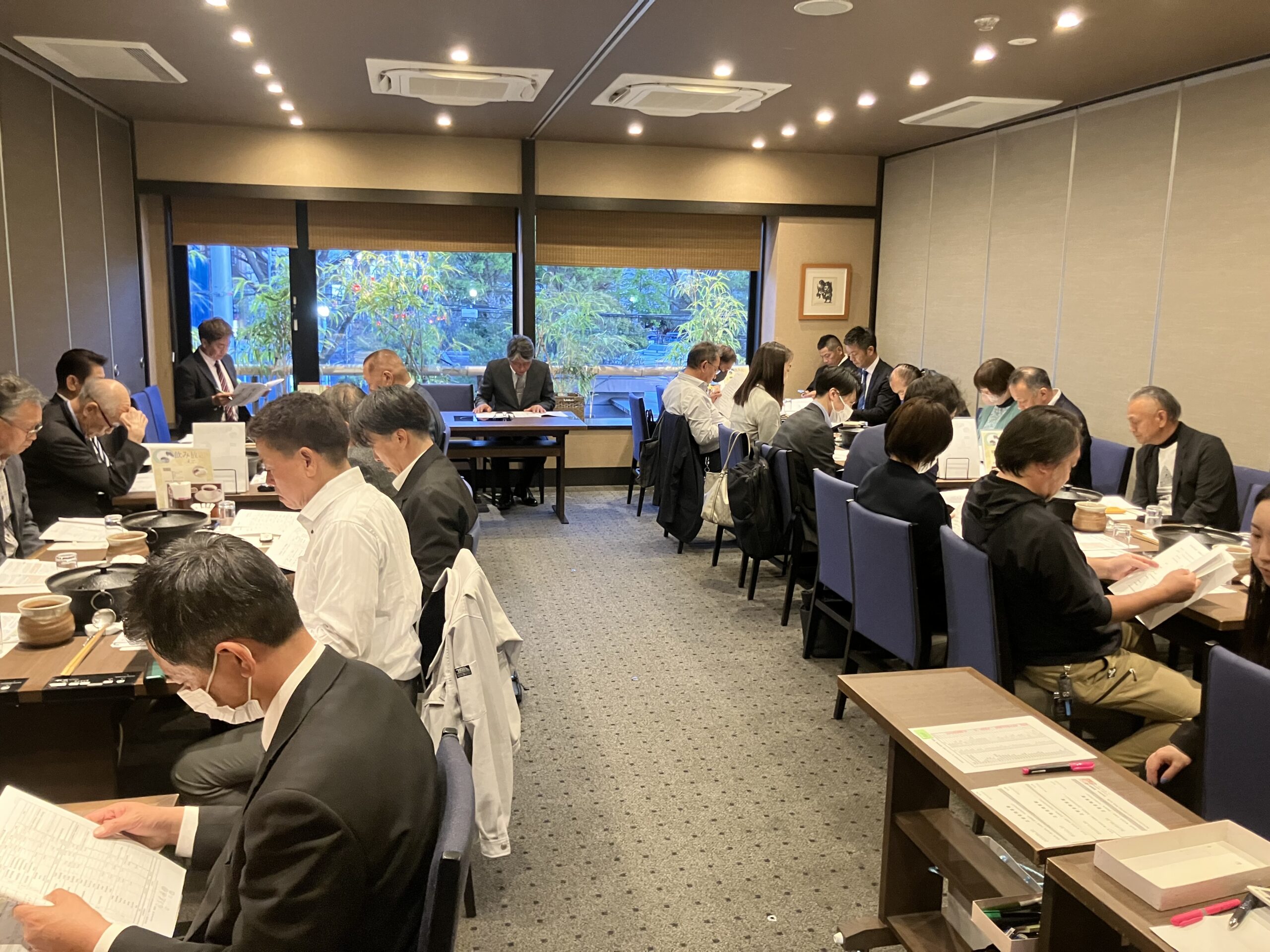 各プロックで実務講習会を開催します。(7年度税制改正など)